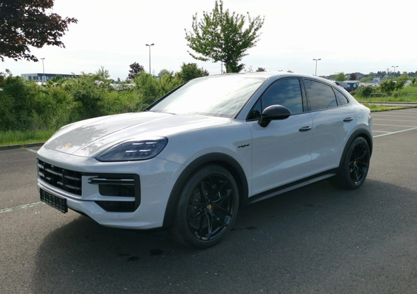 Porsche Cayenne cena 949999 przebieg: 58, rok produkcji 2024 z Łask małe 562